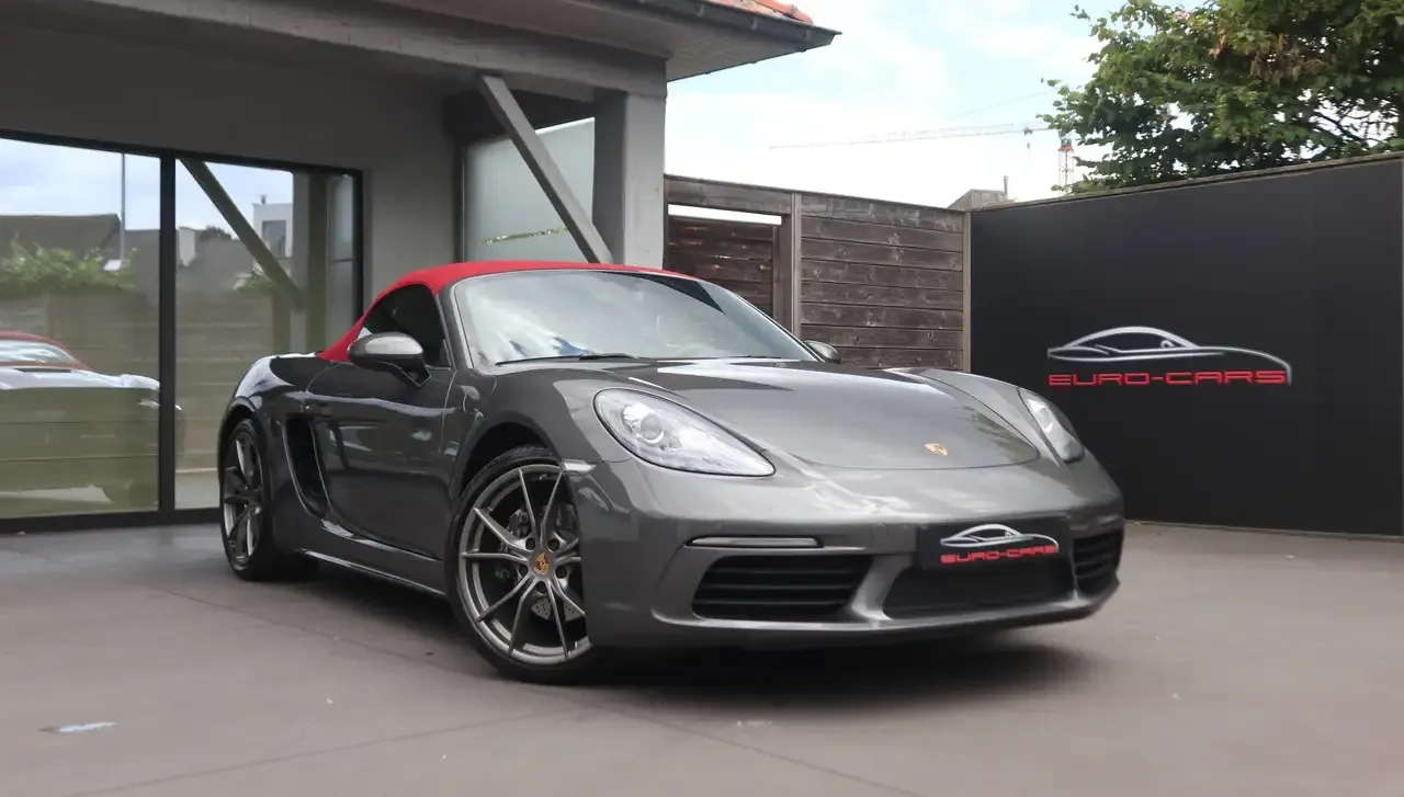 Porsche 718