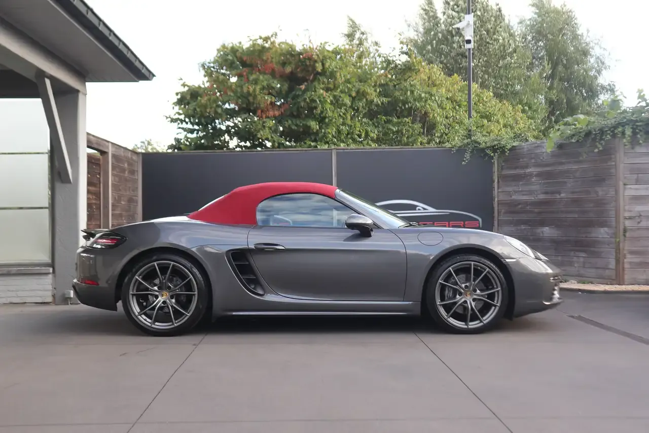 Porsche 718 - 2